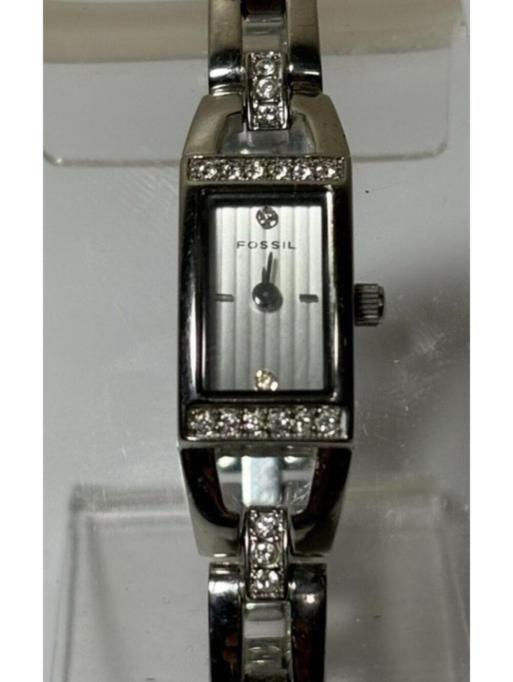 Fossil F2 Ladies Quartz ES1510 Silver Tone Case Crystal Accents Analog Watch